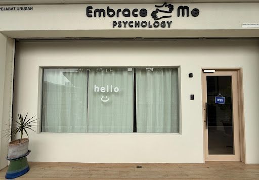 Embrace Me Psychology |拥抱心理治疗所 (Only by appointment 预约制)