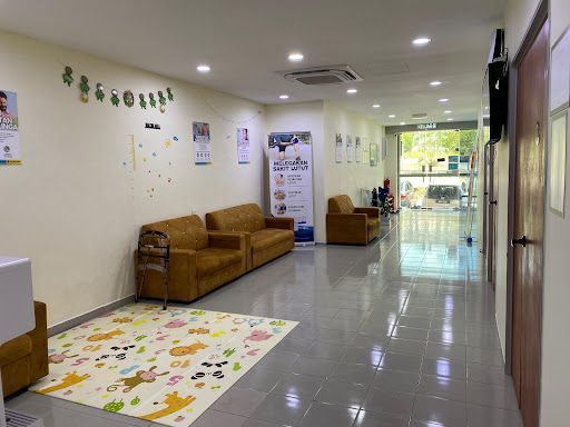 Klinik Adam Hawa (Ayer Keroh)